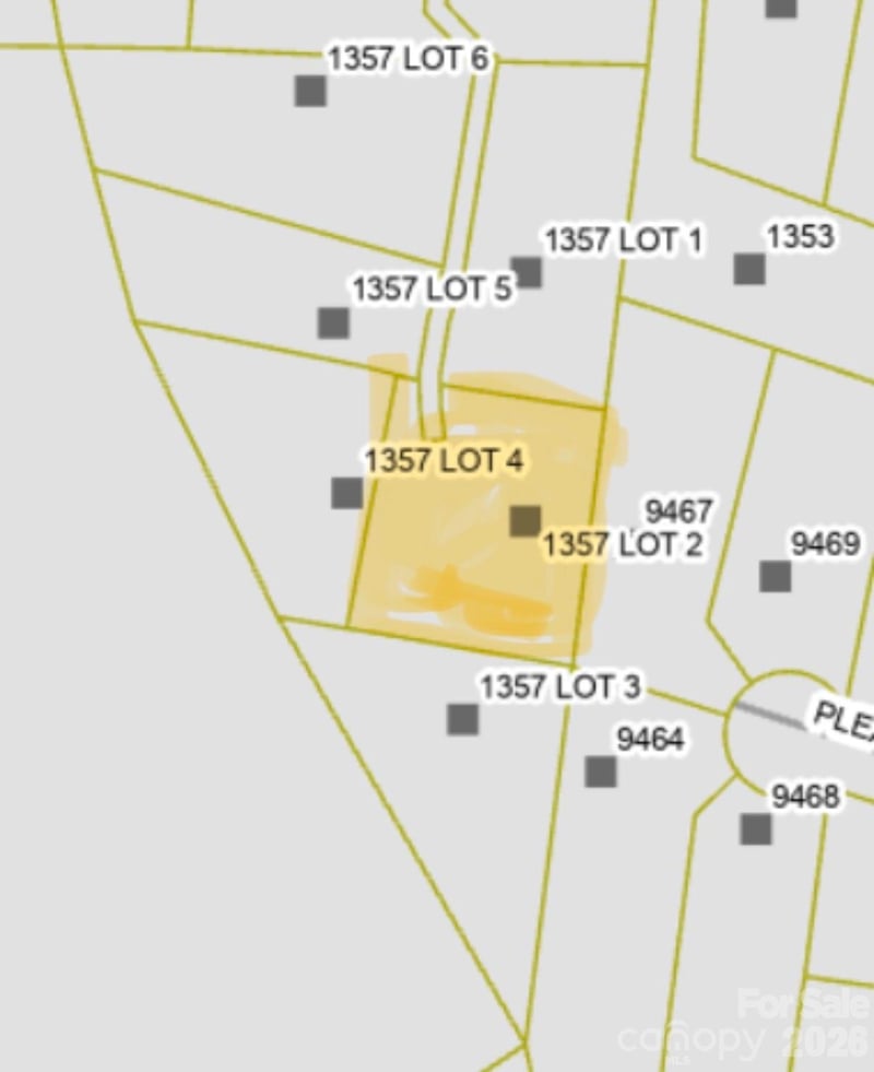 1357 Airport Rhodhiss Rd #2, Hickory, NC 28601