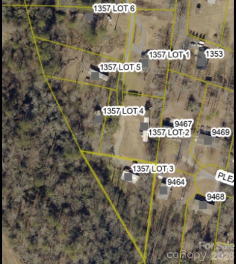1357 Airport Rhodhiss Rd #3, Hickory, NC 28601
