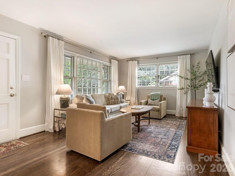 6115 Rosecrest Dr, Charlotte, NC 28210