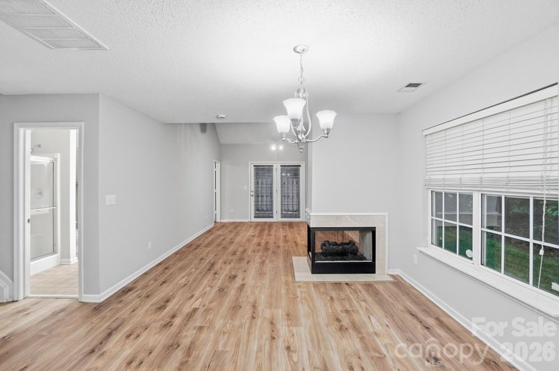 9904 Birch Knoll Ct, Charlotte, NC 28213