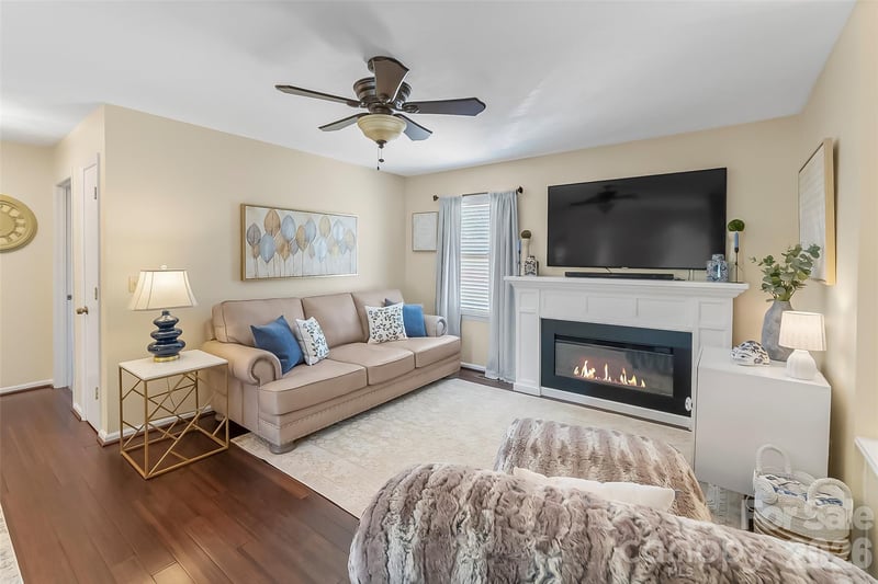 3104 Zion Church Rd, Hickory, NC 28602