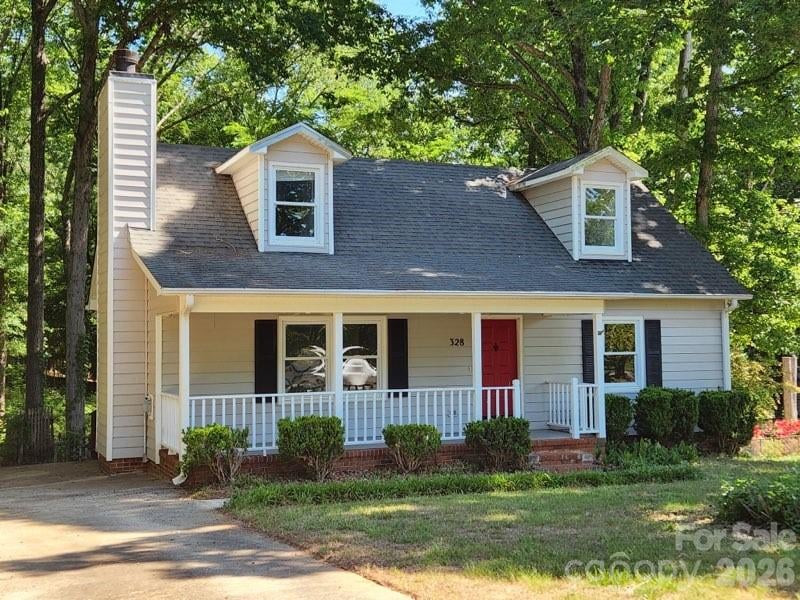 328 Swamp Fox Dr, Fort Mill, SC 29715