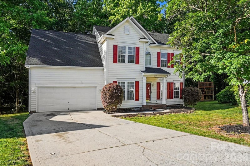 5547 Whispering Wind Ln, Indian Trail, NC 28079