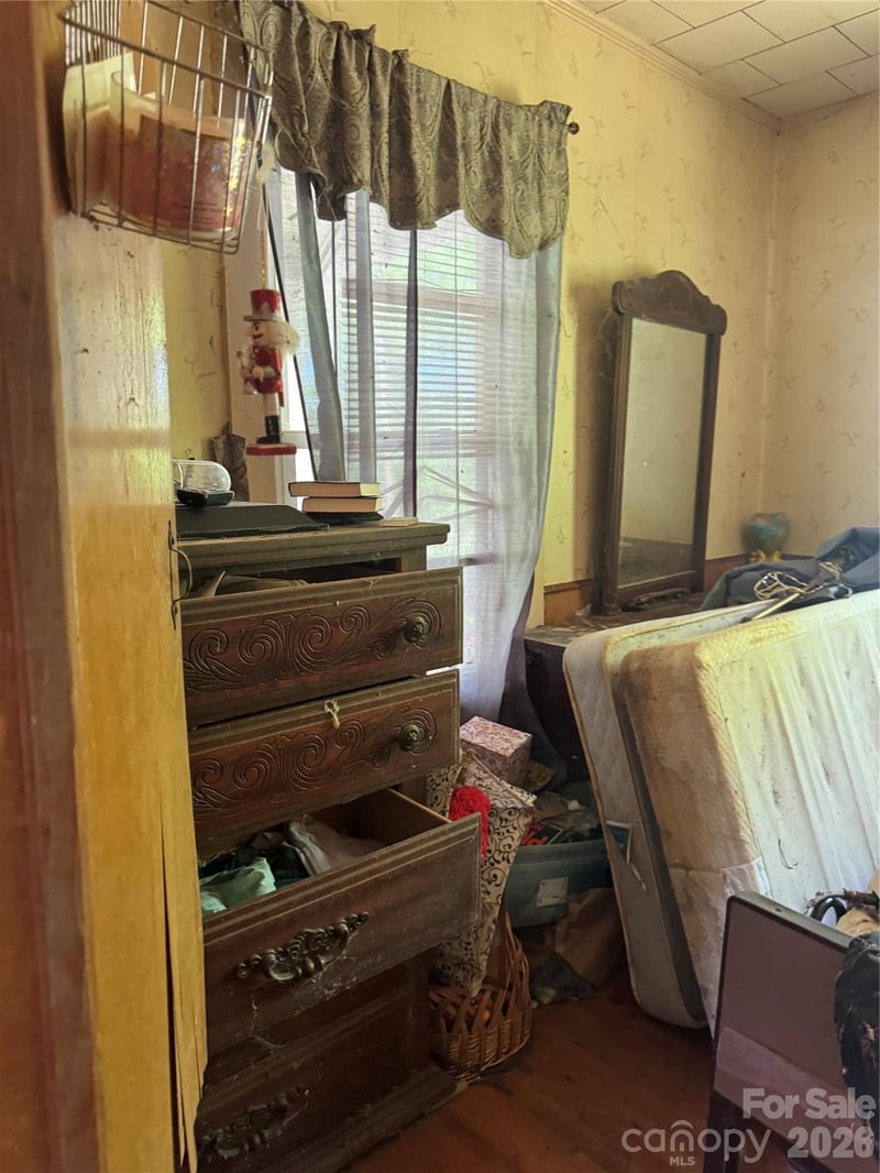 38 Stowe St, Lowell, NC 28098