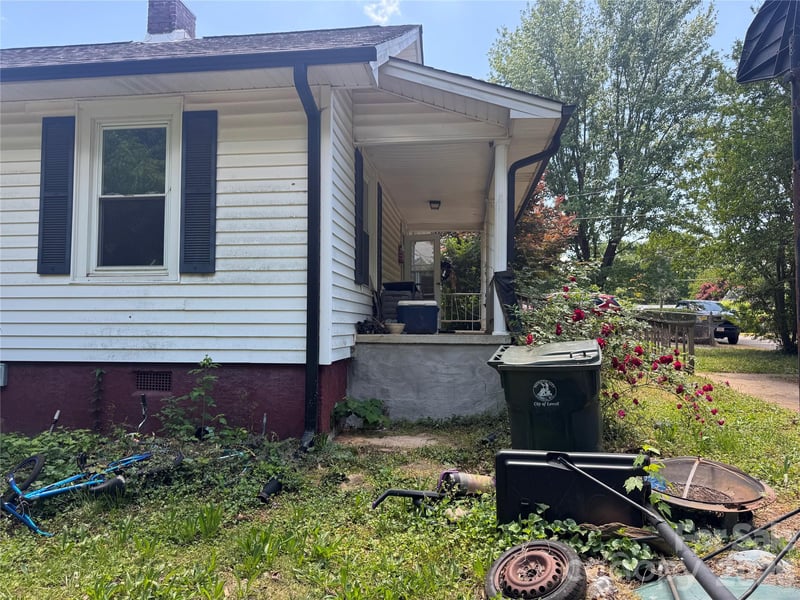 38 Stowe St, Lowell, NC 28098