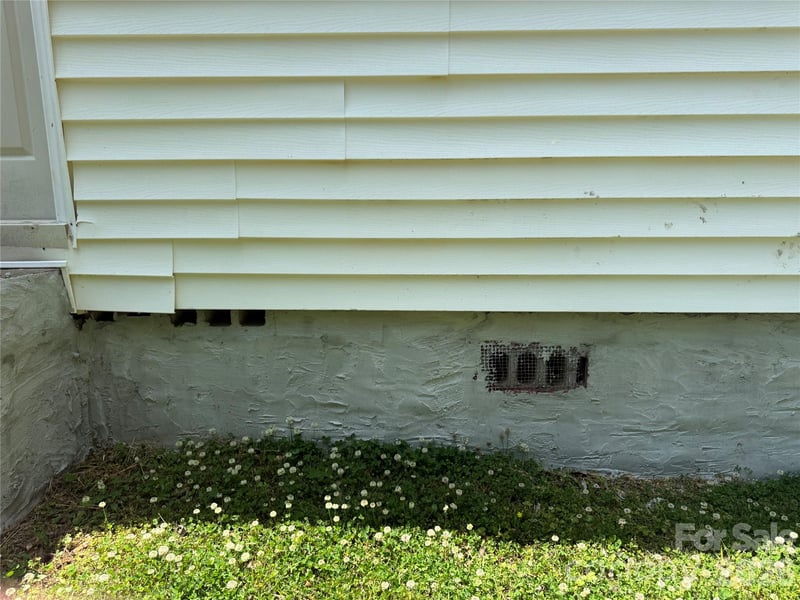 38 Stowe St, Lowell, NC 28098