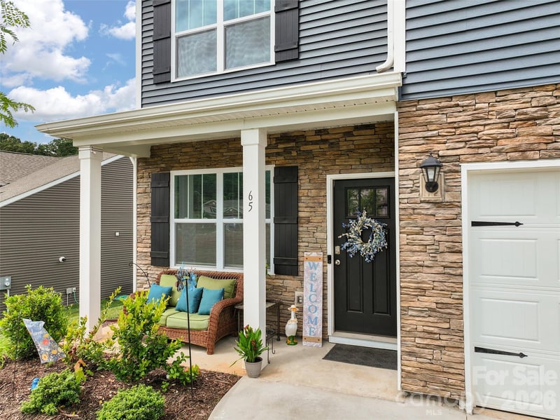 65 Valleywood Dr, Waynesville, NC 28786