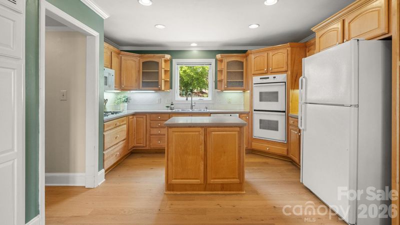 8809 Fairview Rd, Mint Hill, NC 28227