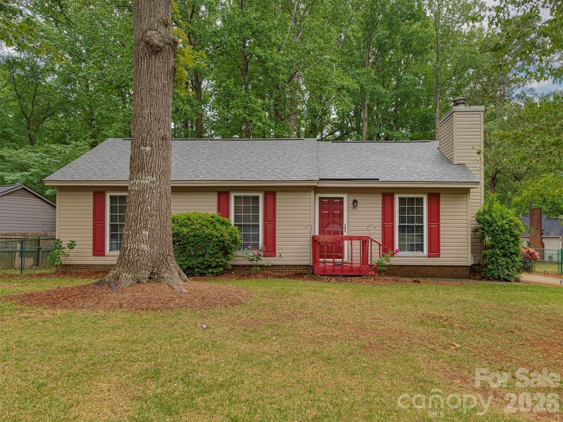 10200 Cairnsmore Pl, Mint Hill, NC 28227
