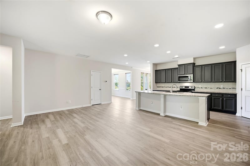 8759 Mullis Forest Ct, Mint Hill, NC 28227