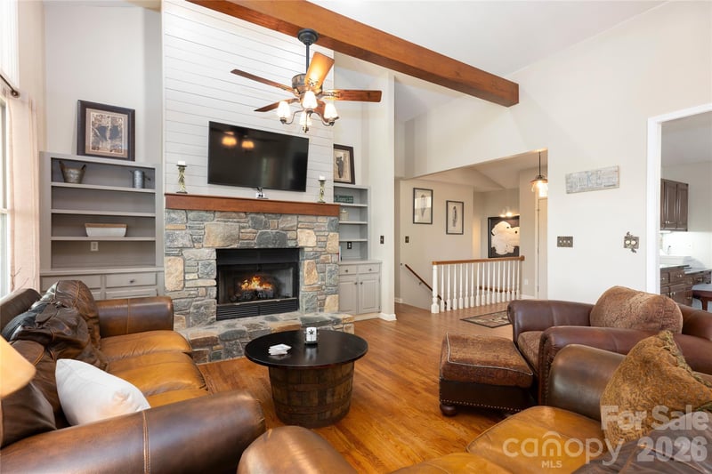516 Cherokee Tc, Lake Toxaway, NC 28747