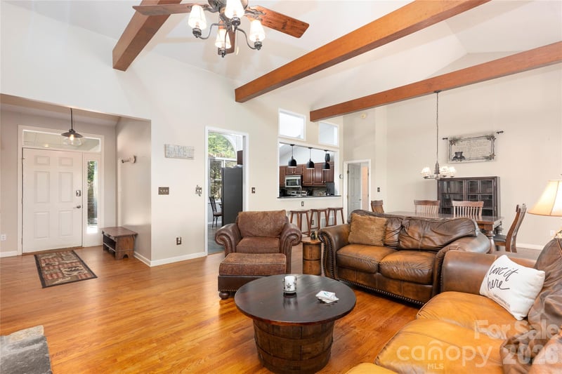 516 Cherokee Tc, Lake Toxaway, NC 28747