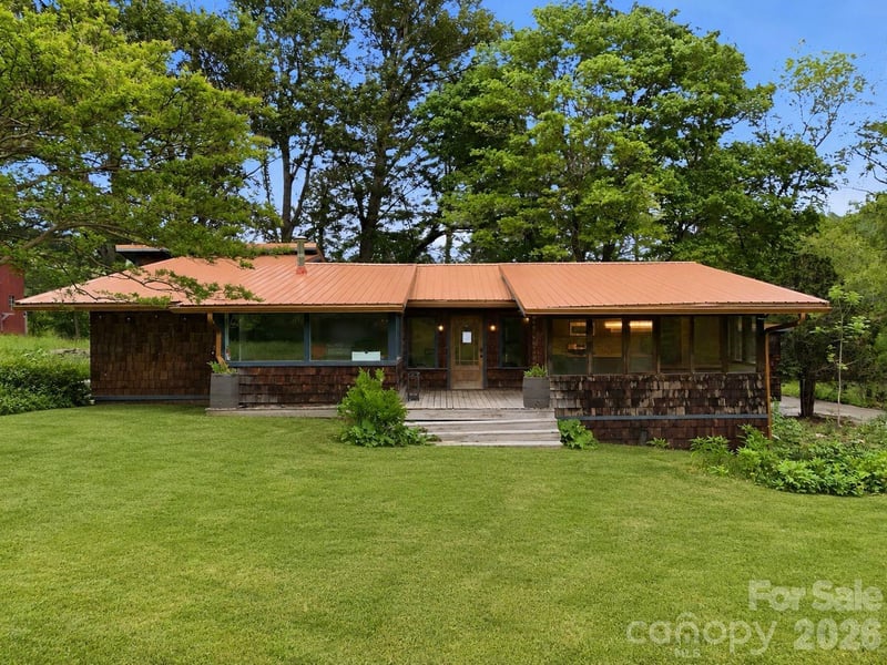 250 Potato Branch Rd, Leicester, NC 28748