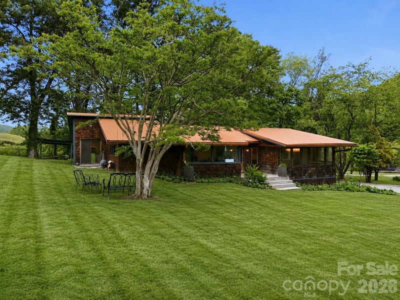 250 Potato Branch Rd, Leicester, NC 28748