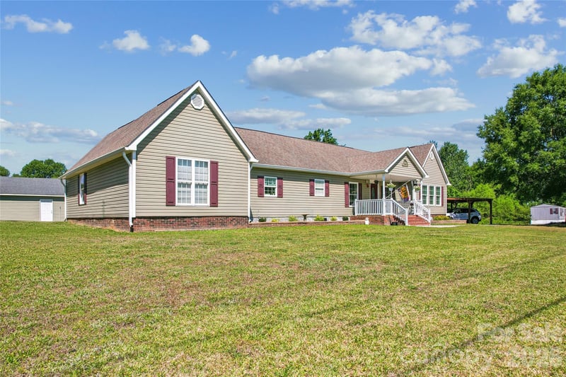 1820 Landsford Rd, Marshville, NC 28103