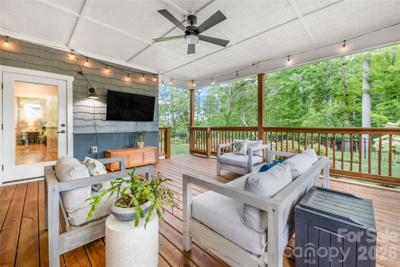 9 Ashe Park Cir, Asheville, NC 28806