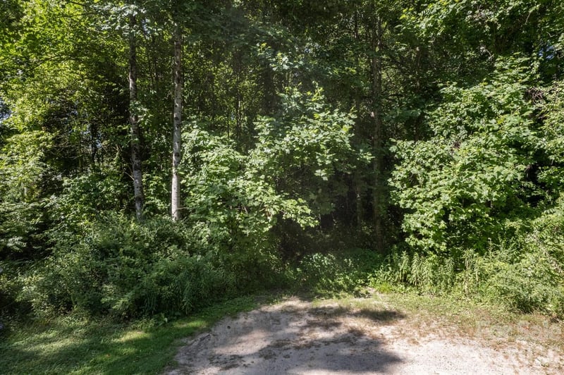 17 Chicago Ave, Black Mountain, NC 28711