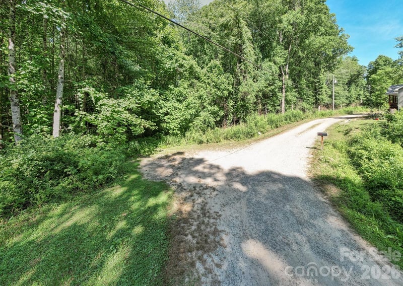 17 Chicago Ave, Black Mountain, NC 28711