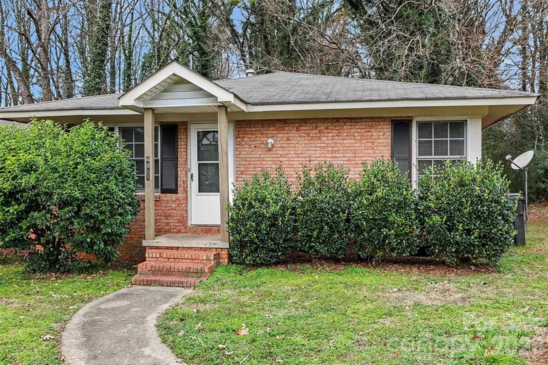4809 Malibu Dr, Charlotte, NC 28215