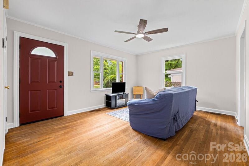 2242 Markham Ct, Charlotte, NC 28205