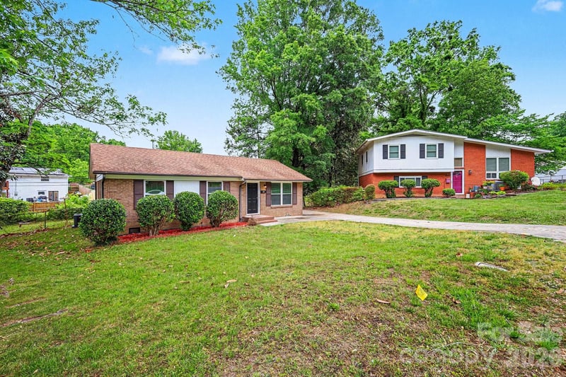 603 Dobson Dr, Charlotte, NC 28213