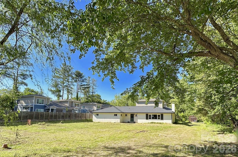 402 Blue Ridge Rd, Black Mountain, NC 28711