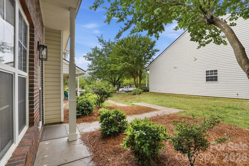 7621 Petrea Ln, Charlotte, NC 28227