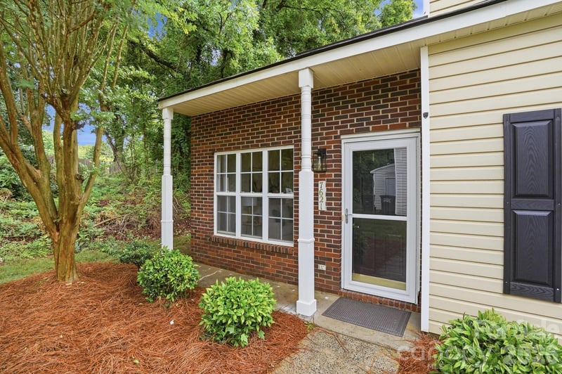 7621 Petrea Ln, Charlotte, NC 28227