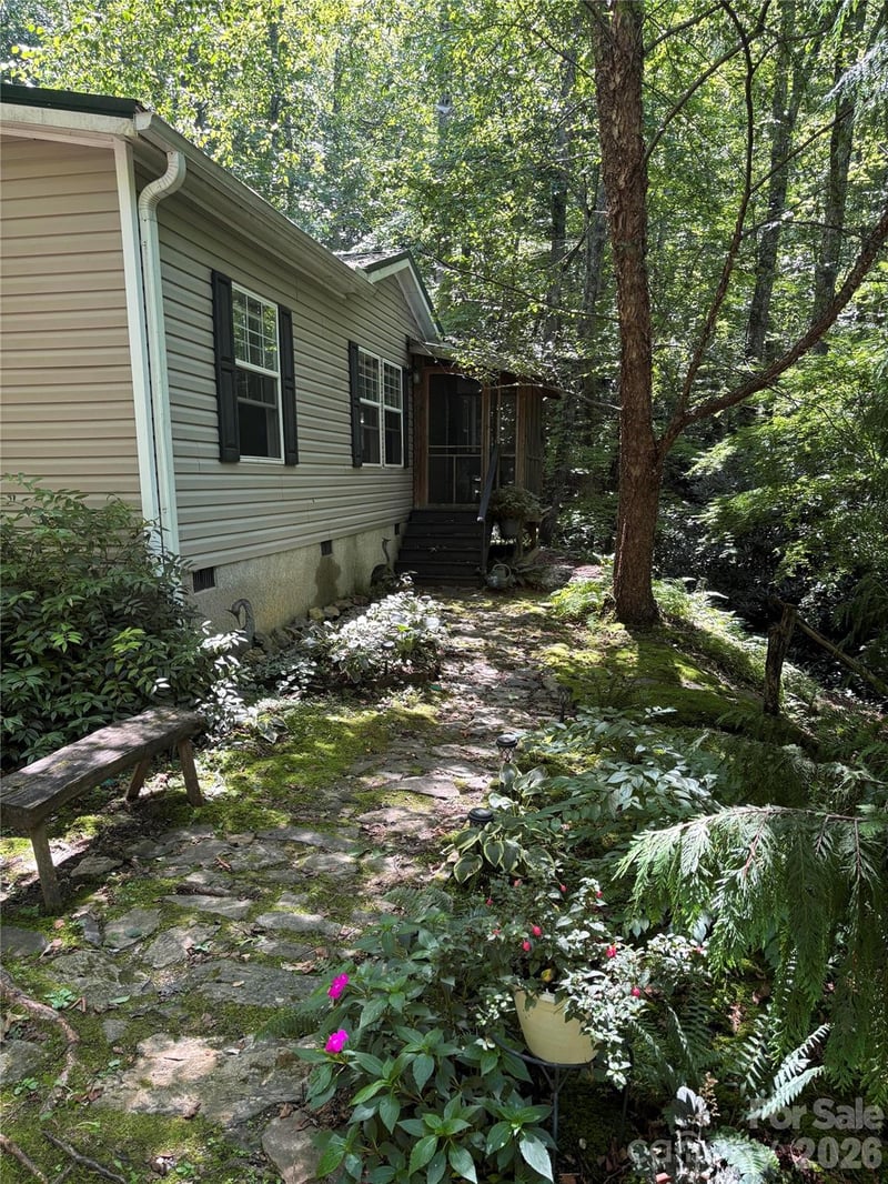 159 Marcellina Dr, Fairview, NC 28730