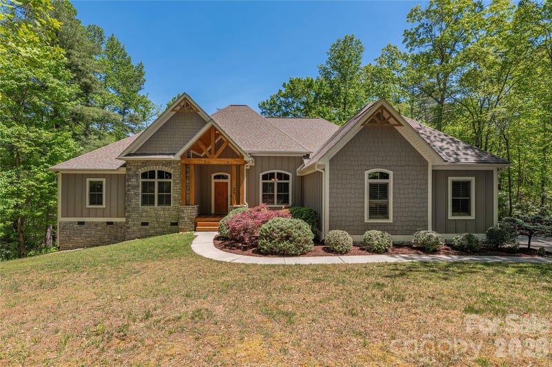 305 - 349 Freedom Trail Ct, Zirconia, NC 28790