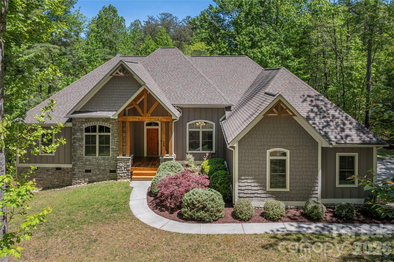 305 - 349 Freedom Trail Ct, Zirconia, NC 28790