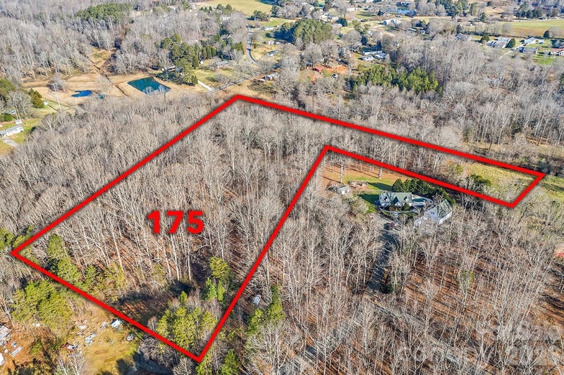 175 Stonehaven Dr, Mooresville, NC 28115