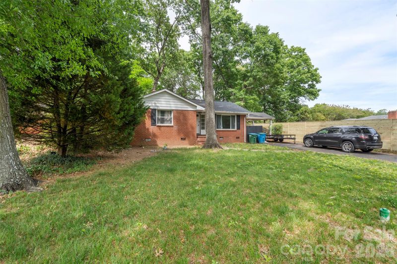 706 Brian Cir, Pineville, NC 28134