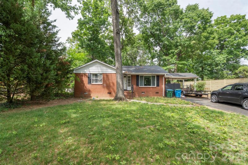 706 Brian Cir, Pineville, NC 28134