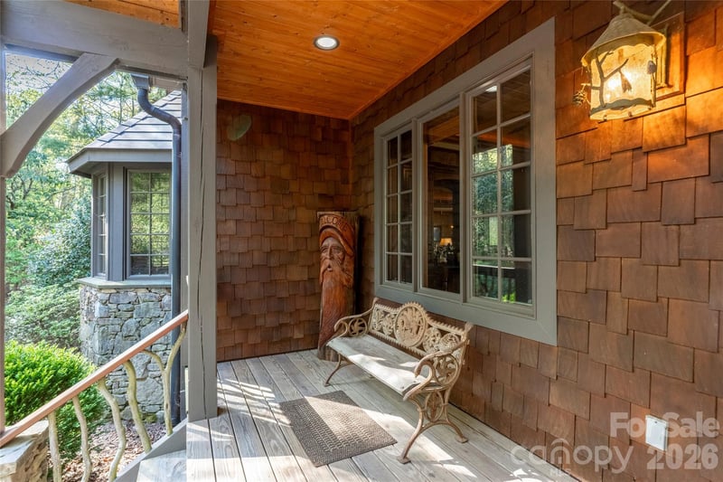 601 Hawk Mountain Rd, Lake Toxaway, NC 28747