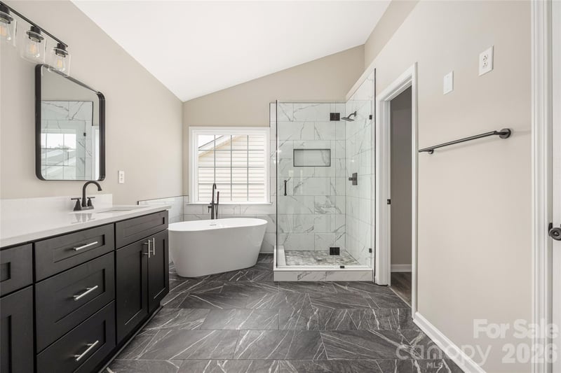 13834 Riding Hill Ave, Charlotte, NC 28213