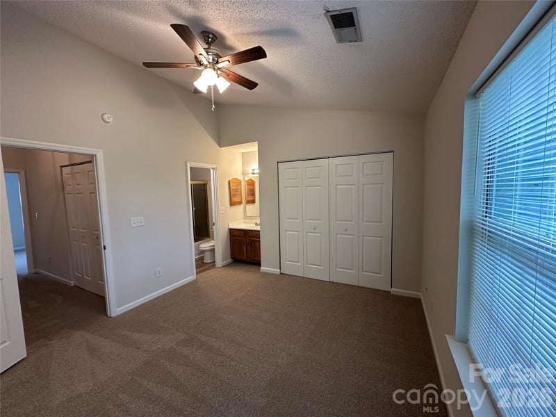 6311 Windsor Gate Ln, Charlotte, NC 28215