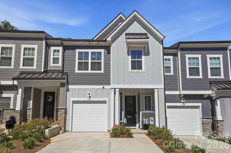 537 Madison Falls Ct, Fort Mill, SC 29708
