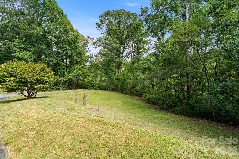 150 Mountain Laurel Ln, Fletcher, NC 28732