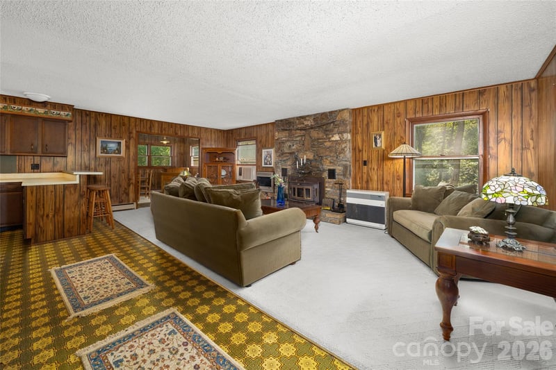 150 Mountain Laurel Ln, Fletcher, NC 28732