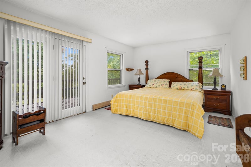 150 Mountain Laurel Ln, Fletcher, NC 28732