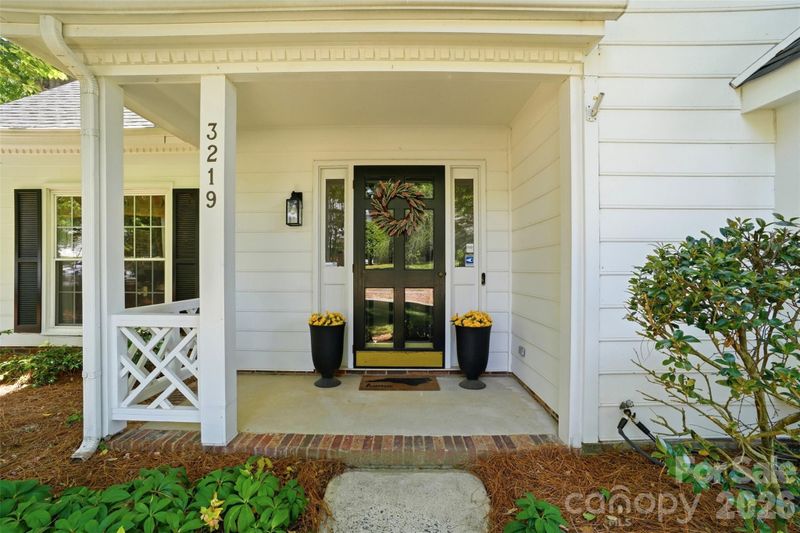 3219 Silver Pond Ct, Charlotte, NC 28210