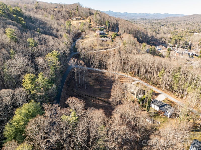 000 Davis Mountain Rd, Laurel Park, NC 28739
