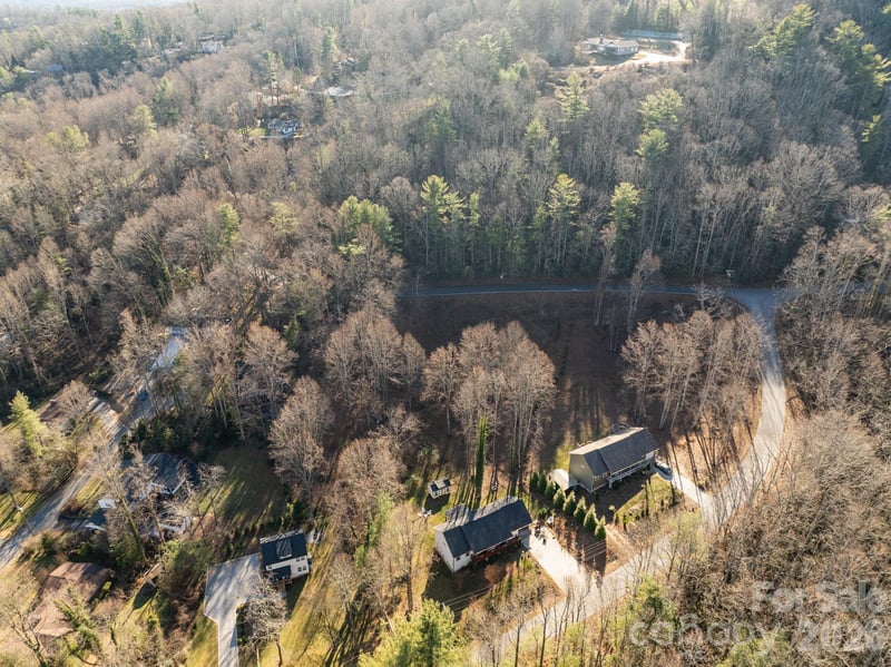 000 Davis Mountain Rd, Laurel Park, NC 28739