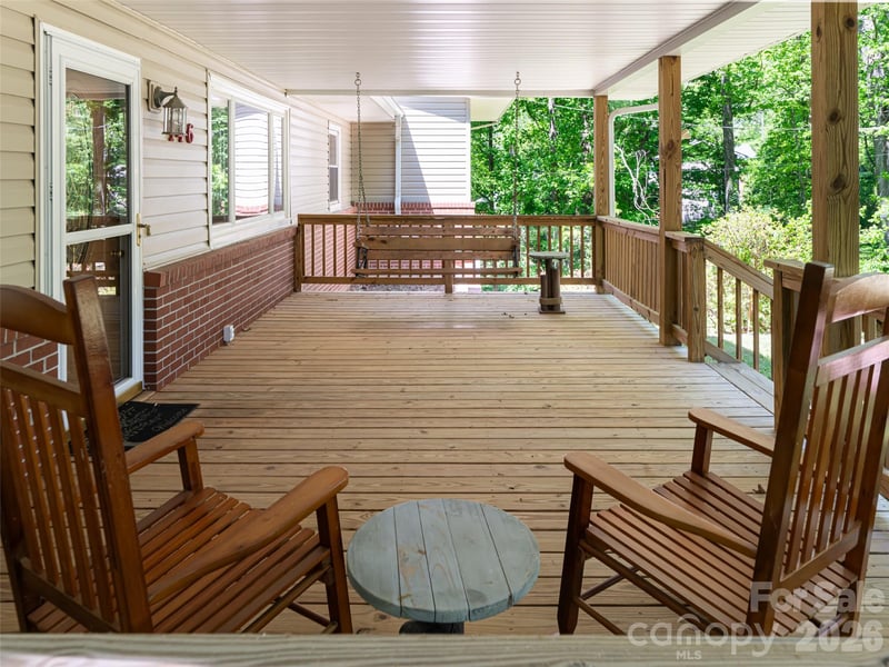 146 Fairmont Rd, Candler, NC 28715