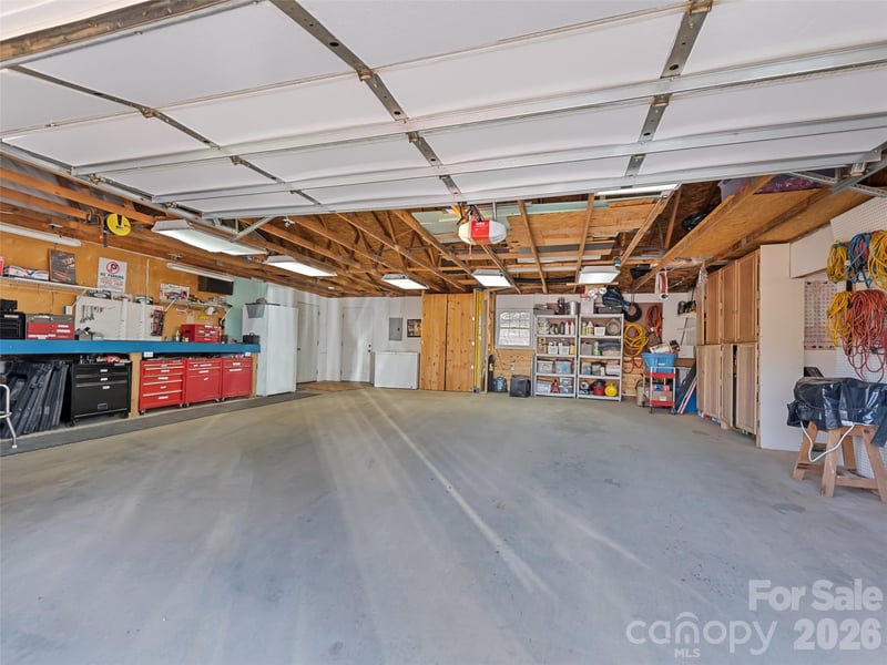 136 Peaceful Valley Dr, Leicester, NC 28748