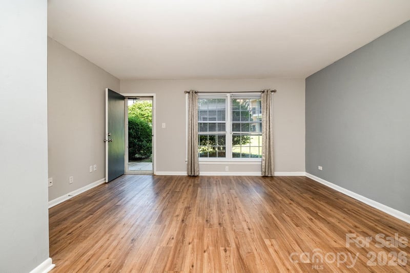 4609 Coronado Dr #N, Charlotte, NC 28212
