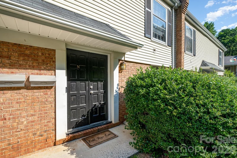 4609 Coronado Dr #N, Charlotte, NC 28212