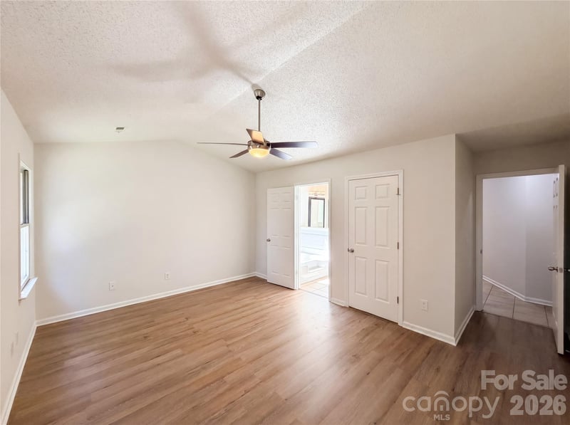 13622 Tynecastle Ln, Matthews, NC 28105