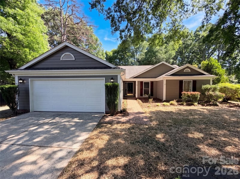 13622 Tynecastle Ln, Matthews, NC 28105